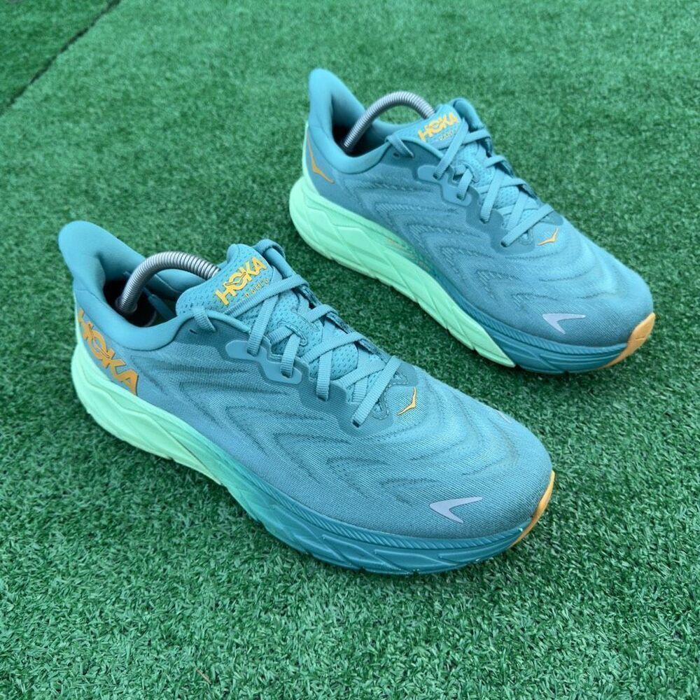HOKA ONE ONE ARAHI 6 - Men’s Running Shoes - SIZE 9.5D